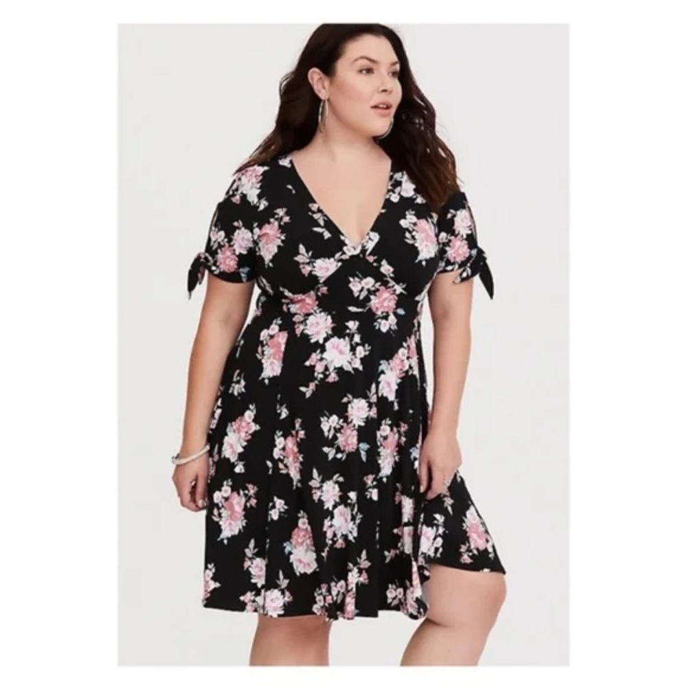 Torrid black floral dress